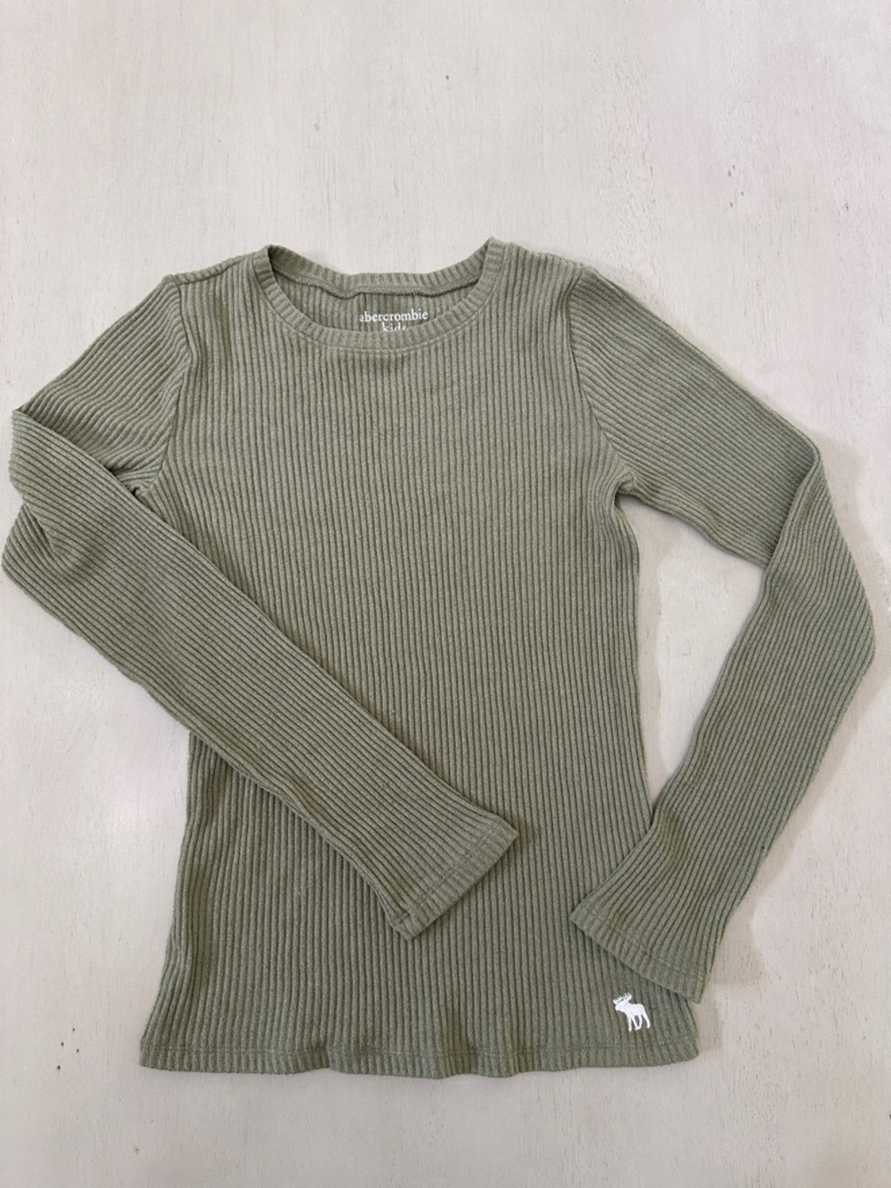 Abercrombie Kids Essential Ribbed LS Top - size 13/14 (fits women’s xxs/xs)